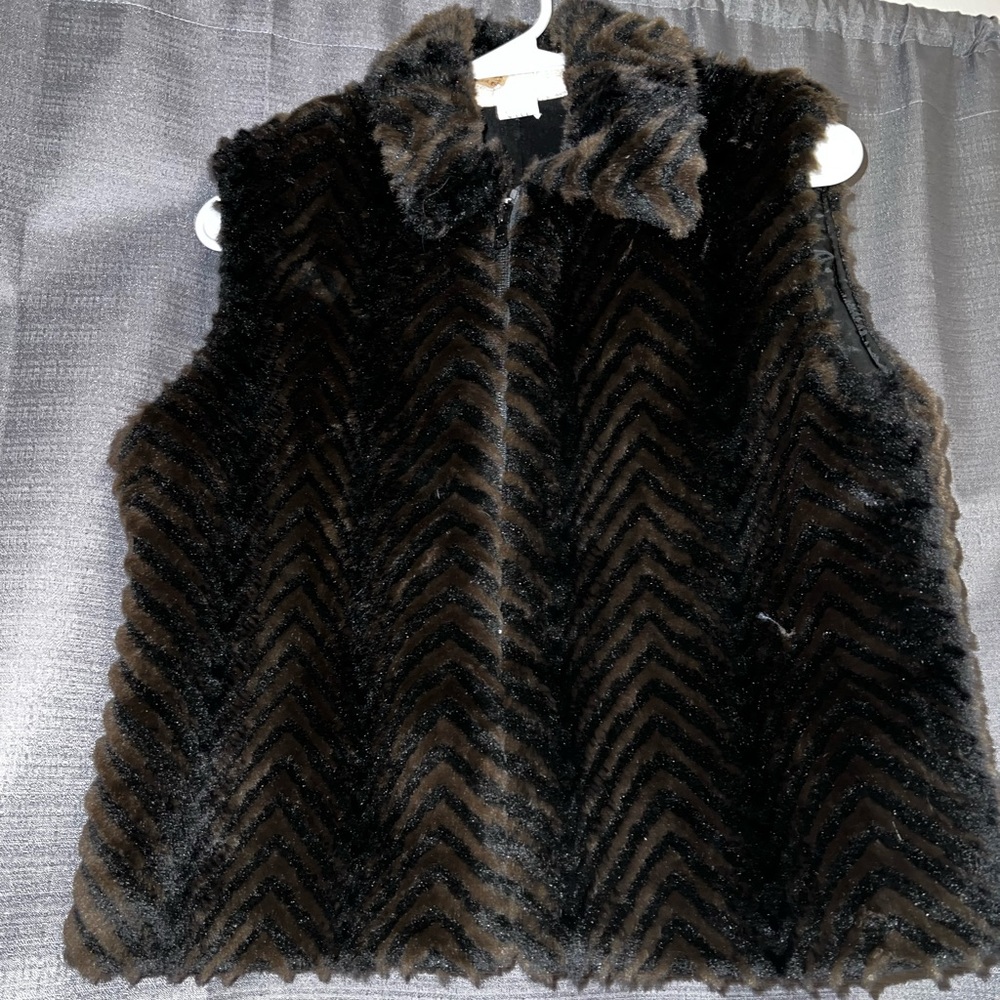 Women’s faux fur vest